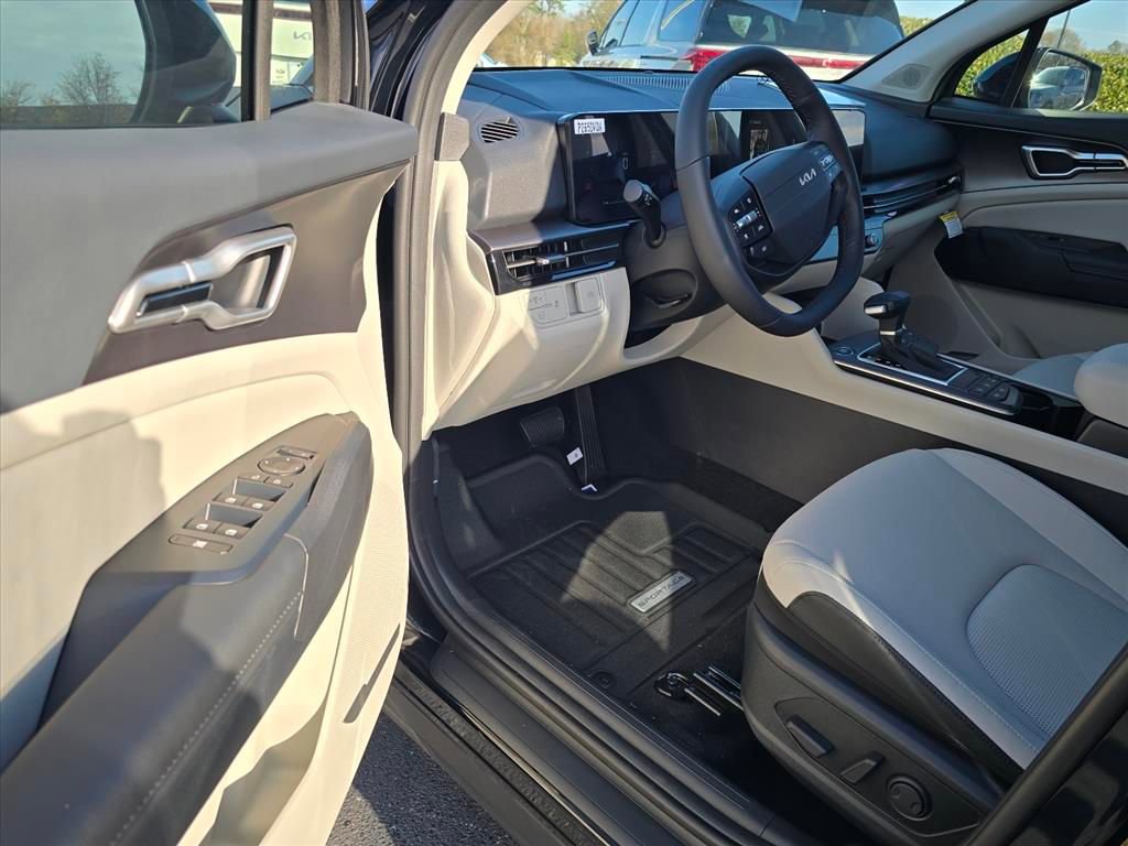New 2026 Kia Sportage EX w/ EX Panorama Roof Package image 13