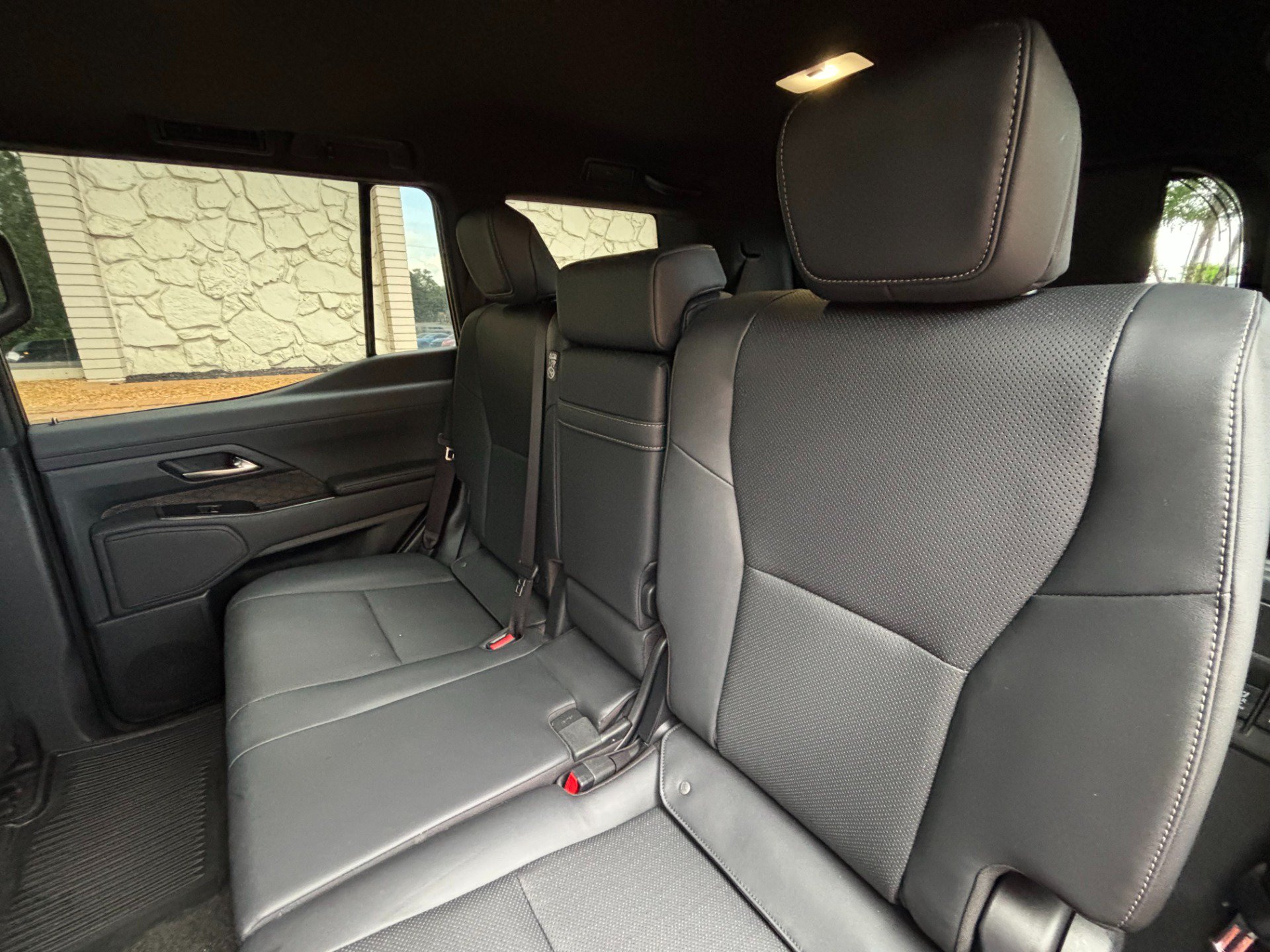 Used 2024 Lexus GX 550 w/ Accessory Package (Z1) AWD/4WD image 31