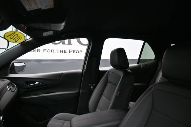 Used 2024 Chevrolet Equinox RS FWD image 18