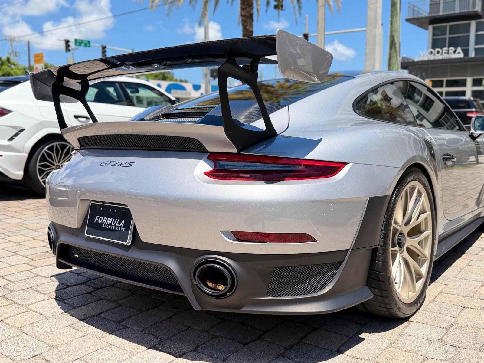 Used 2018 Porsche 911 GT2 RS RWD image 17