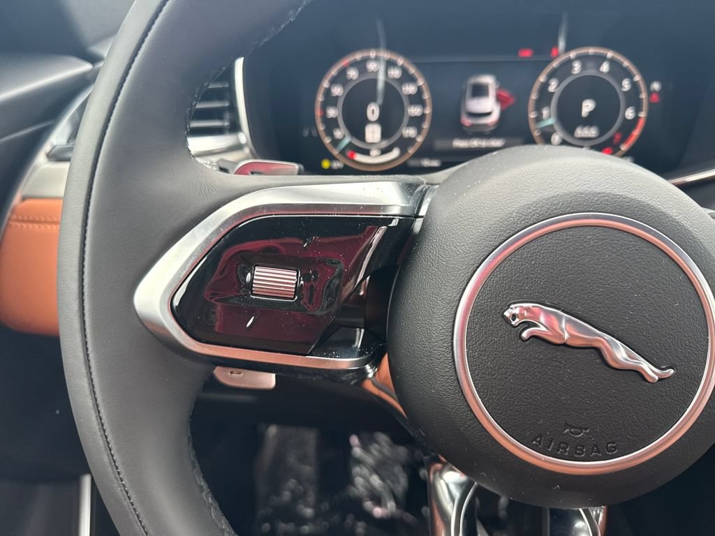 Used 2026 Jaguar F-PACE R-Dynamic S AWD/4WD image 21