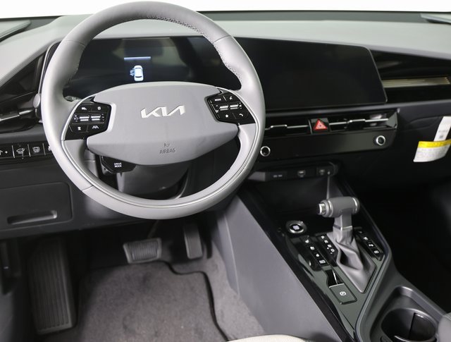 New 2025 Kia Niro SX image 10
