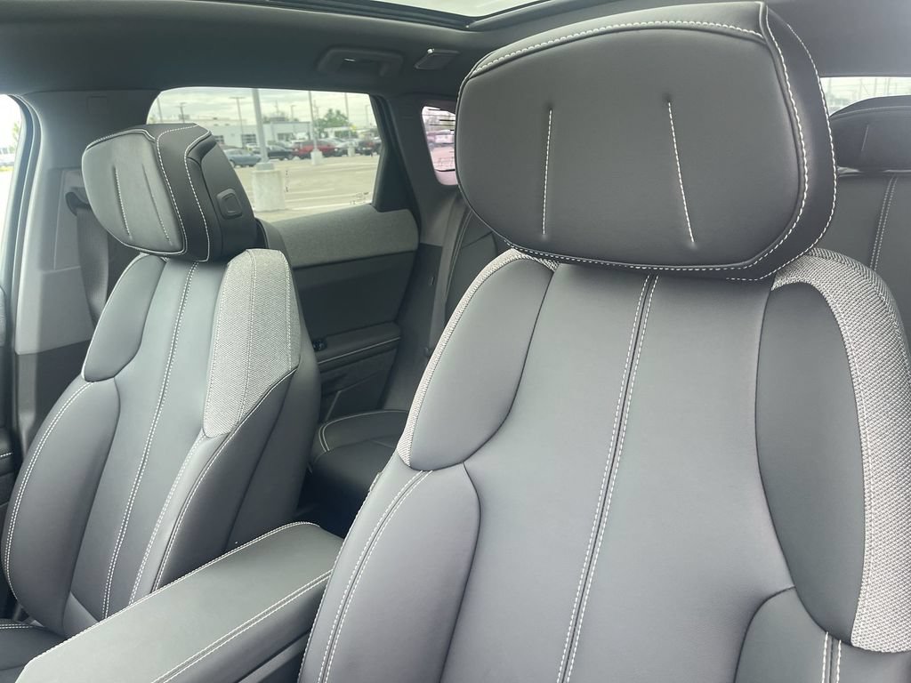 Certified 2025 Cadillac Optiq Sport 1 AWD/4WD image 18