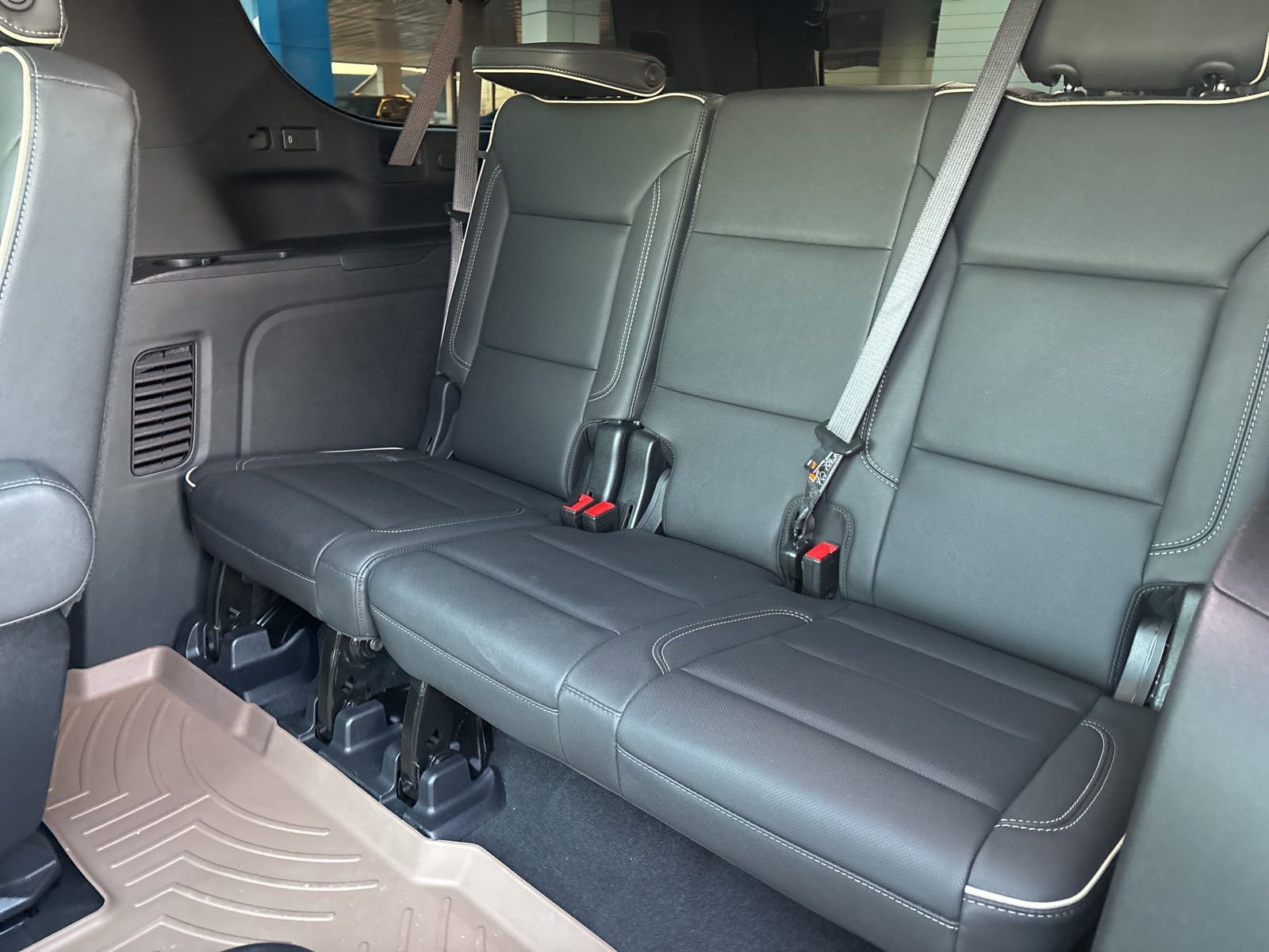 Certified 2025 GMC Yukon XL Elevation image 13