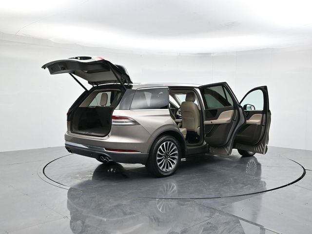 Used 2020 Lincoln Aviator Reserve w/ Equipment Group 201A image 51