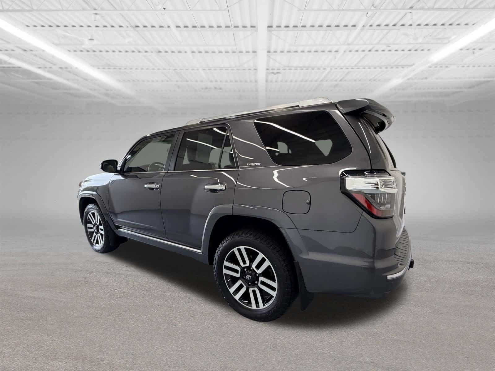 Used 2019 Toyota 4Runner Limited AWD/4WD image 3