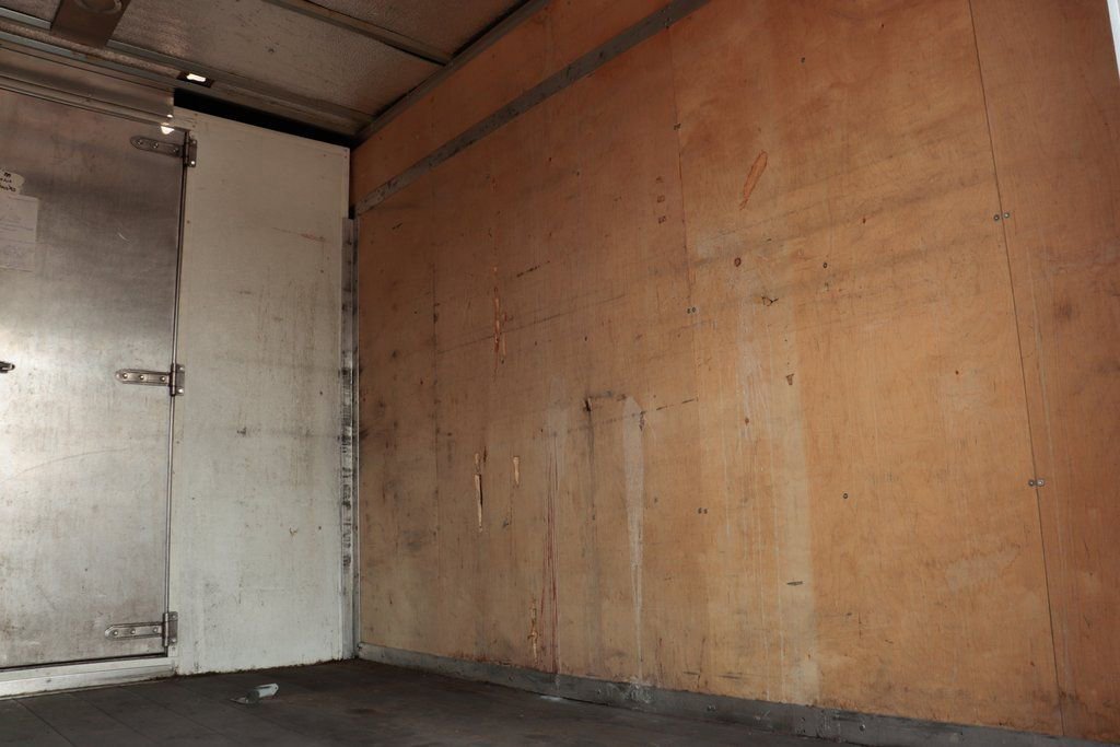 Used 2015 Chevrolet Express 4500 RWD image 12