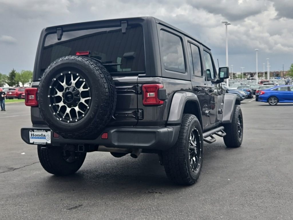 Used 2018 Jeep Wrangler Unlimited Sahara w/ Cold Weather Group image 8