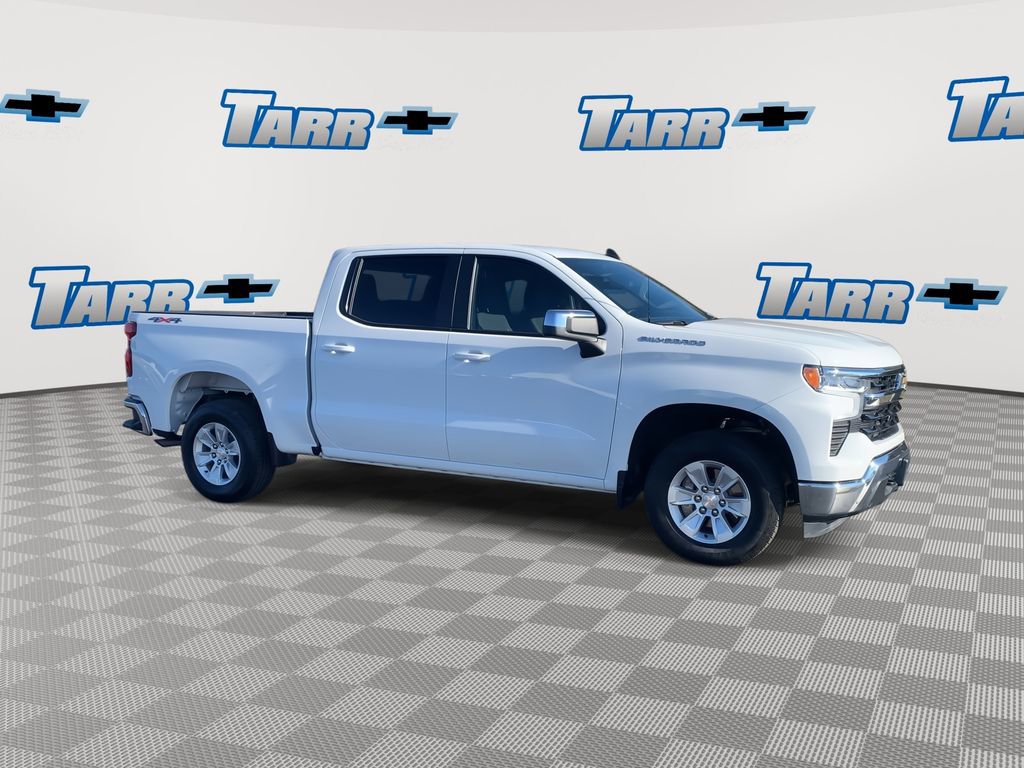 Used 2025 Chevrolet Silverado 1500 LT image 2