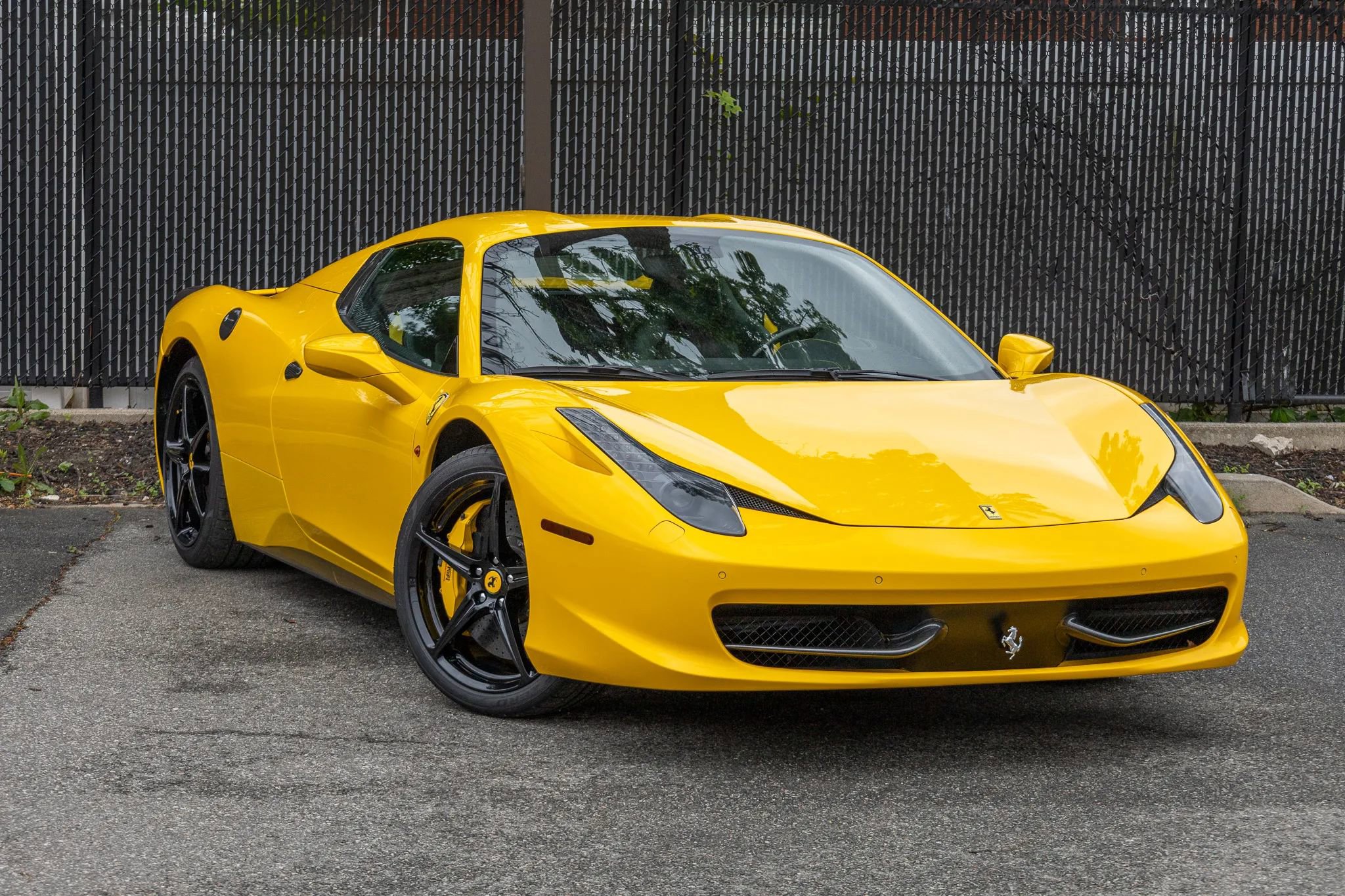 Used 2013 Ferrari 458 Spider RWD image 13