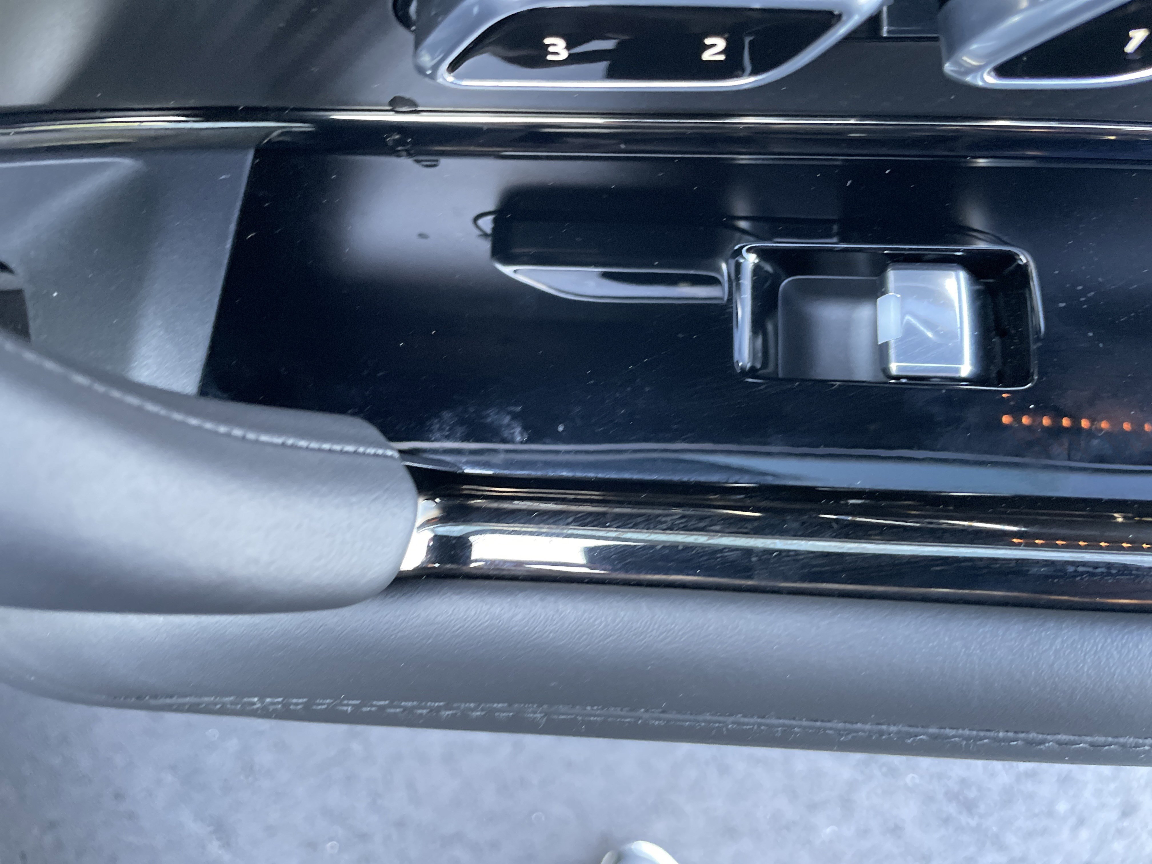 Used 2024 Land Rover Range Rover Sport image 12