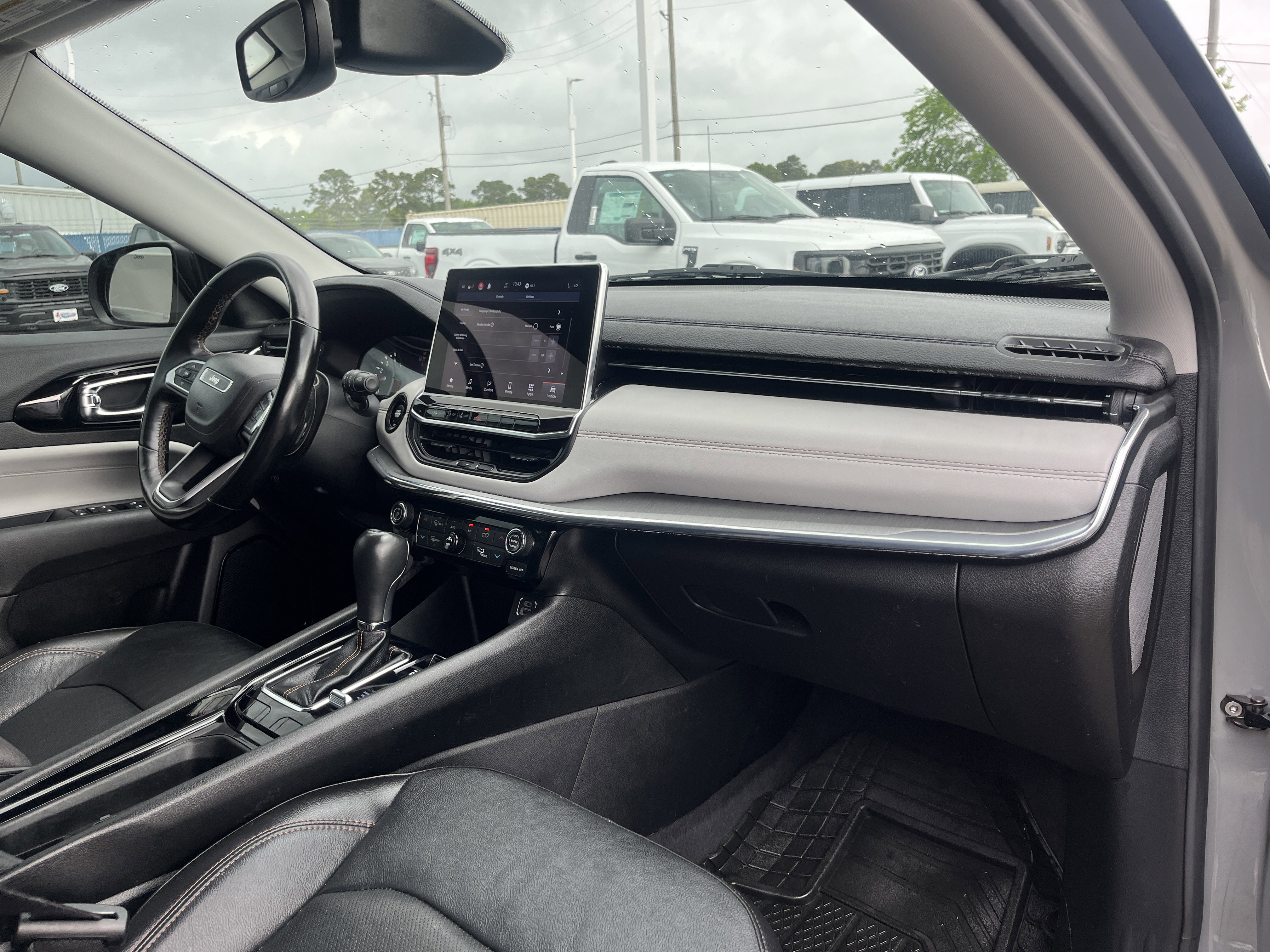 Used 2022 Jeep Compass Limited image 15
