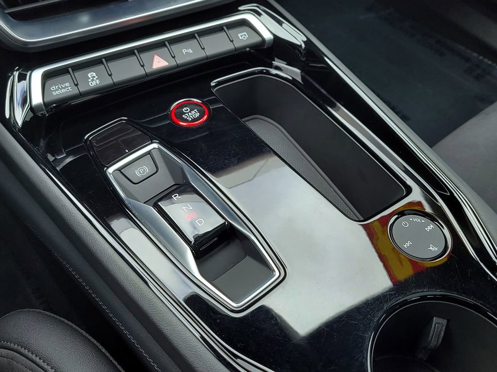 Used 2024 Audi e-tron GT Premium Plus image 23