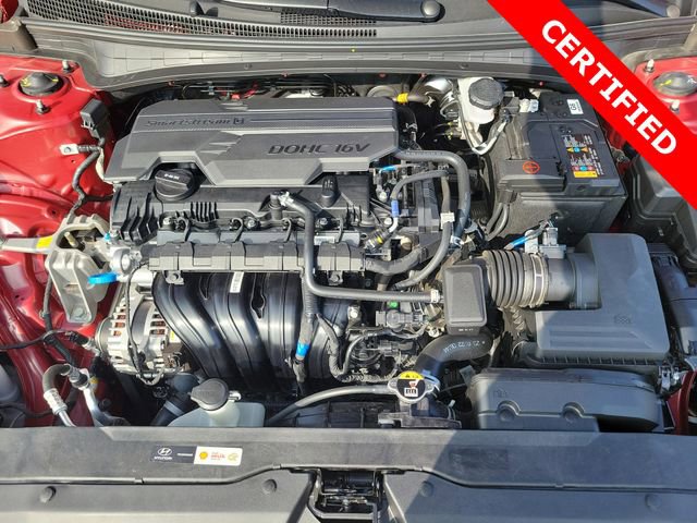Certified 2025 Hyundai Elantra Sport image 25