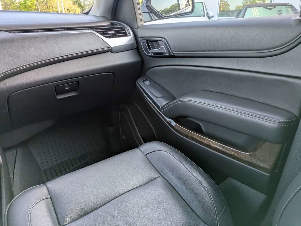 Used 2020 Chevrolet Tahoe LT w/ Z71 Midnight Edition image 23