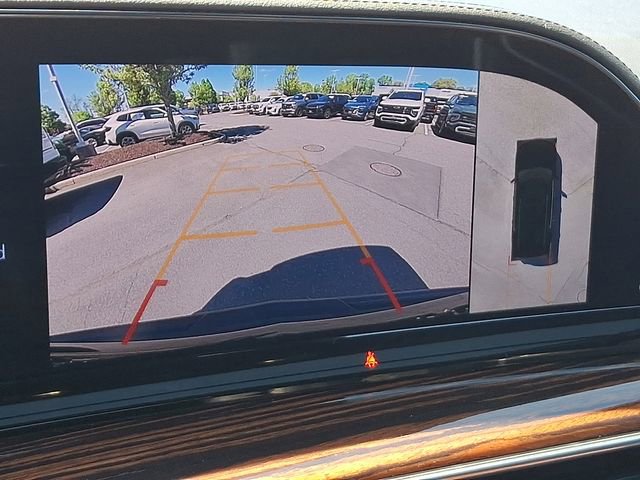 Certified 2022 Cadillac Escalade Premium Luxury AWD/4WD image 19