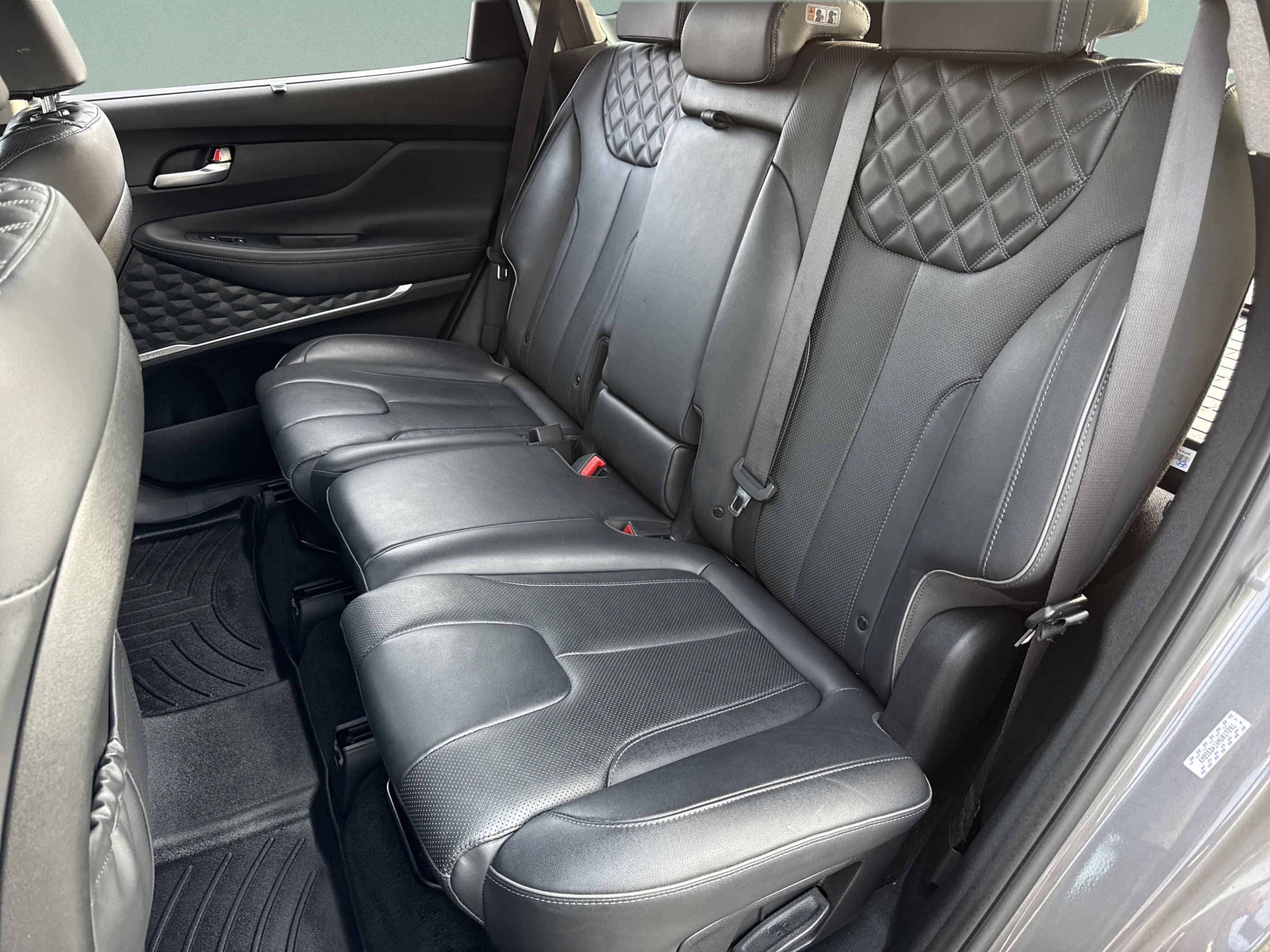 Used 2022 Hyundai Santa Fe Limited AWD/4WD image 27