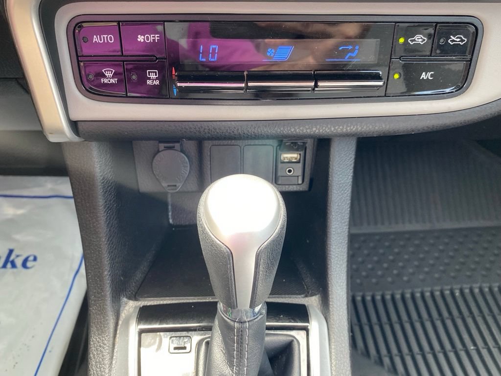Used 2019 Toyota Corolla LE FWD image 23
