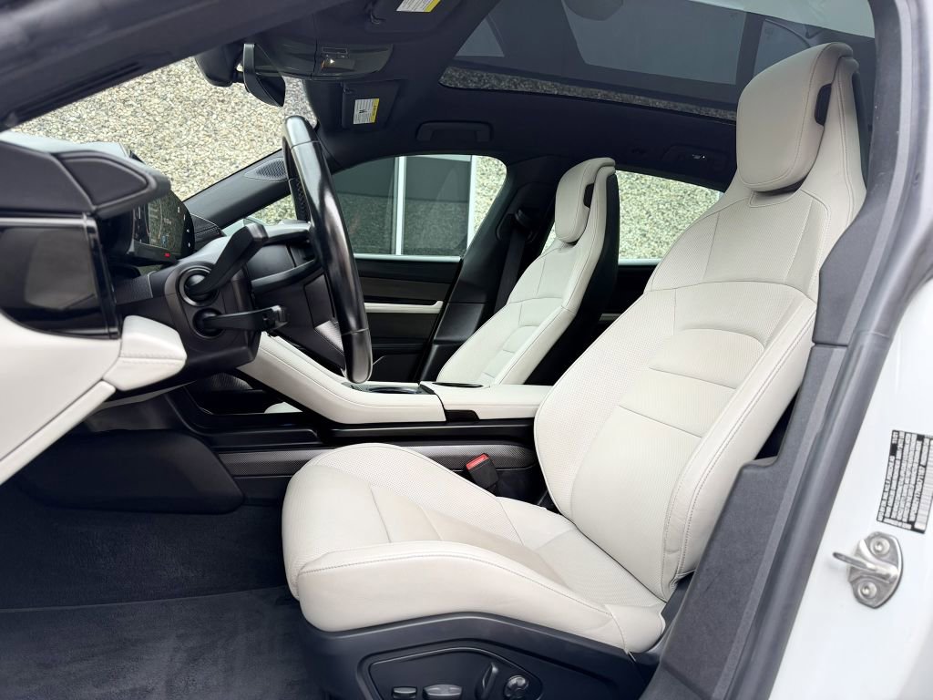 Used 2022 Porsche Taycan 4S AWD/4WD image 23