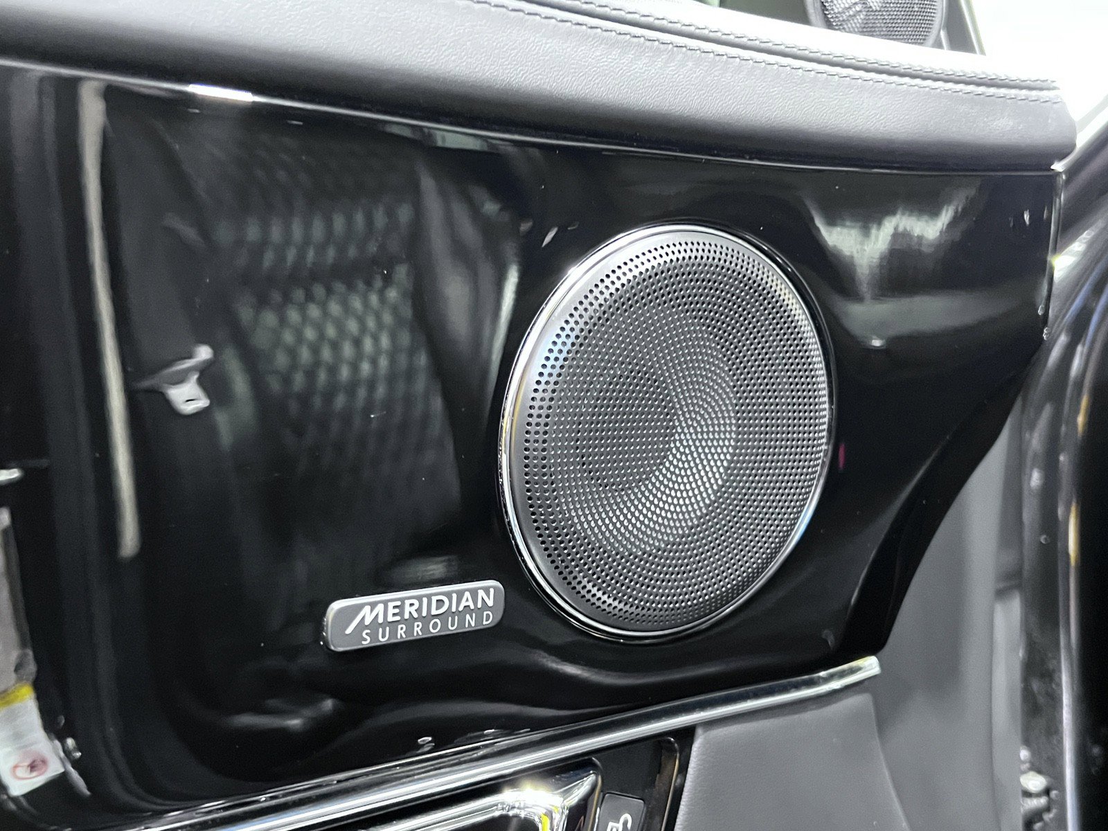 Used 2018 Jaguar XJ L Supercharged image 32