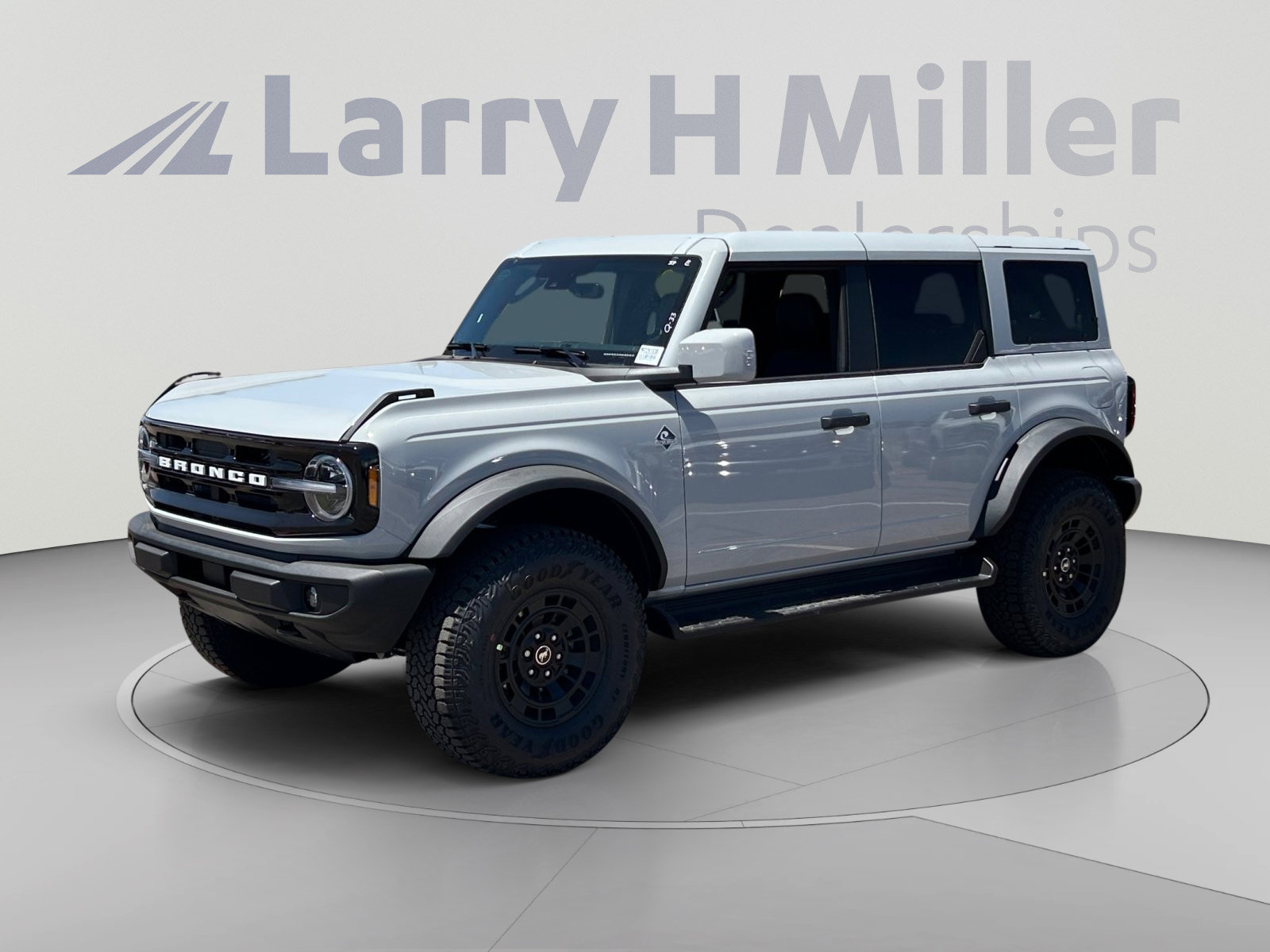New 2026 Ford Bronco Outer Banks w/ Sasquatch Package AWD/4WD video 1