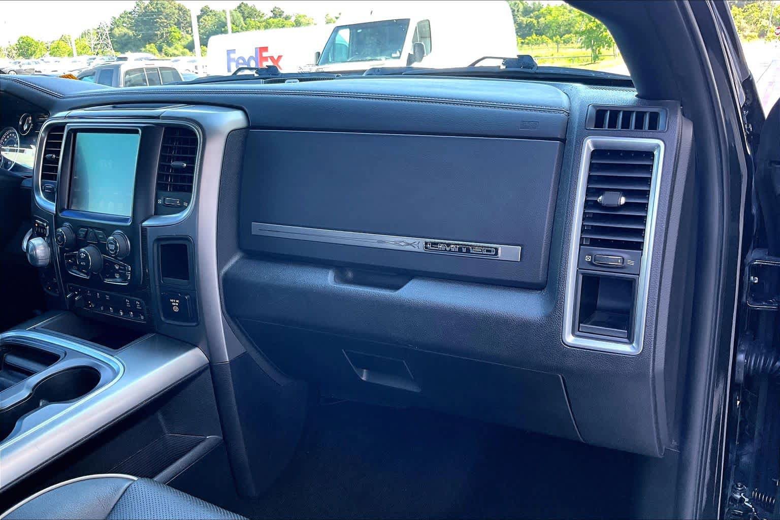 Used 2017 RAM 1500 Limited AWD/4WD image 17