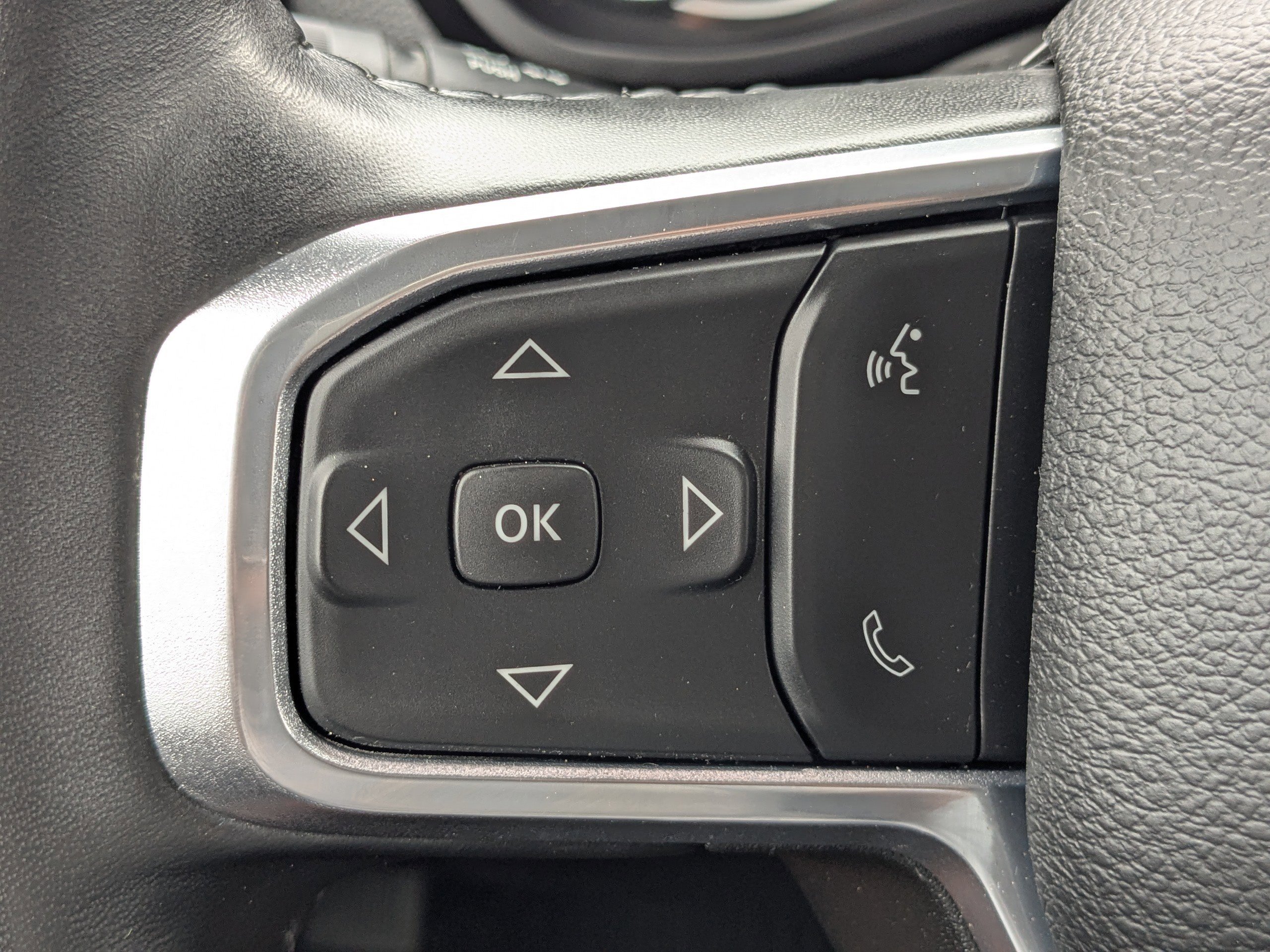 Used 2024 RAM 2500 Laramie image 25