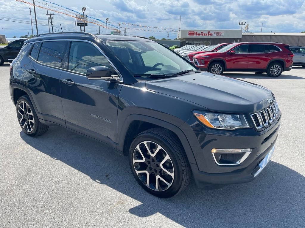 Used 2018 Jeep Compass Limited AWD/4WD image 10