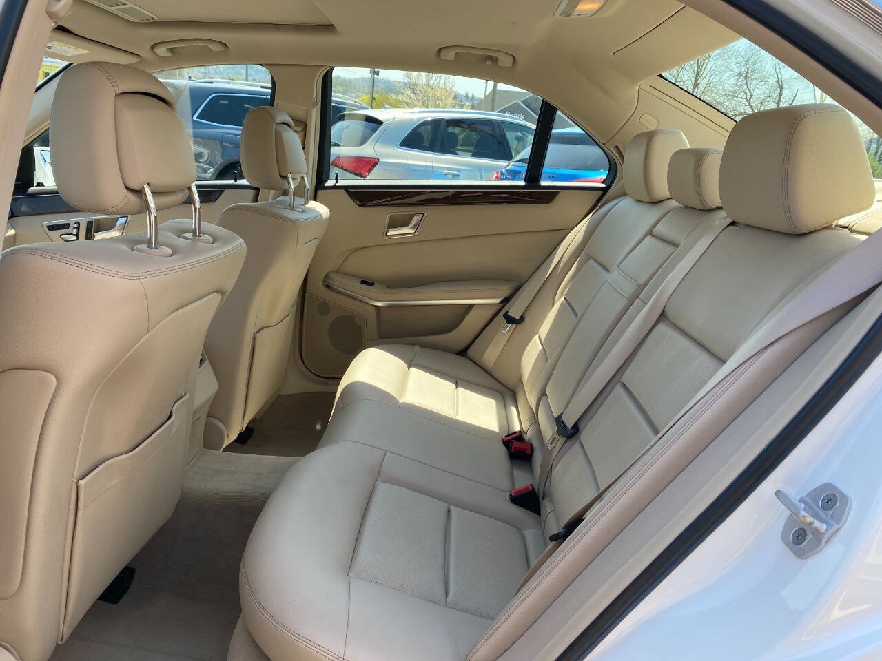 Used 2014 Mercedes-Benz E 350 4MATIC Sedan w/ Premium 1 Package image 23