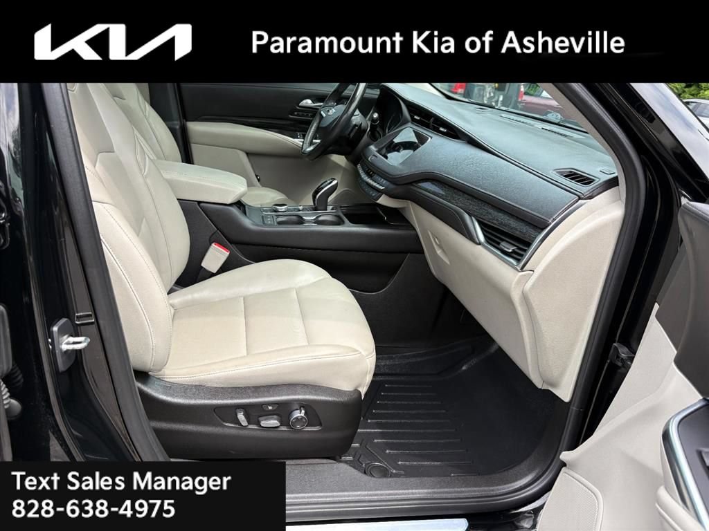 Used 2021 Cadillac XT4 Premium Luxury FWD image 20