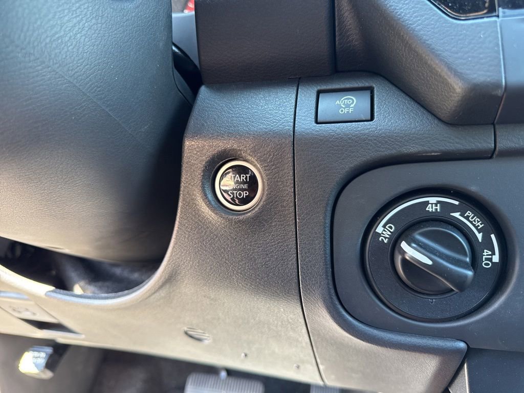 Used 2025 Nissan Frontier PRO-4X w/ Pro Premium Package AWD/4WD image 38
