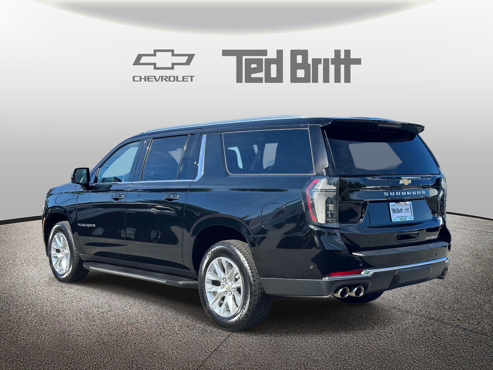 Used 2026 Chevrolet Suburban Premier AWD/4WD image 6