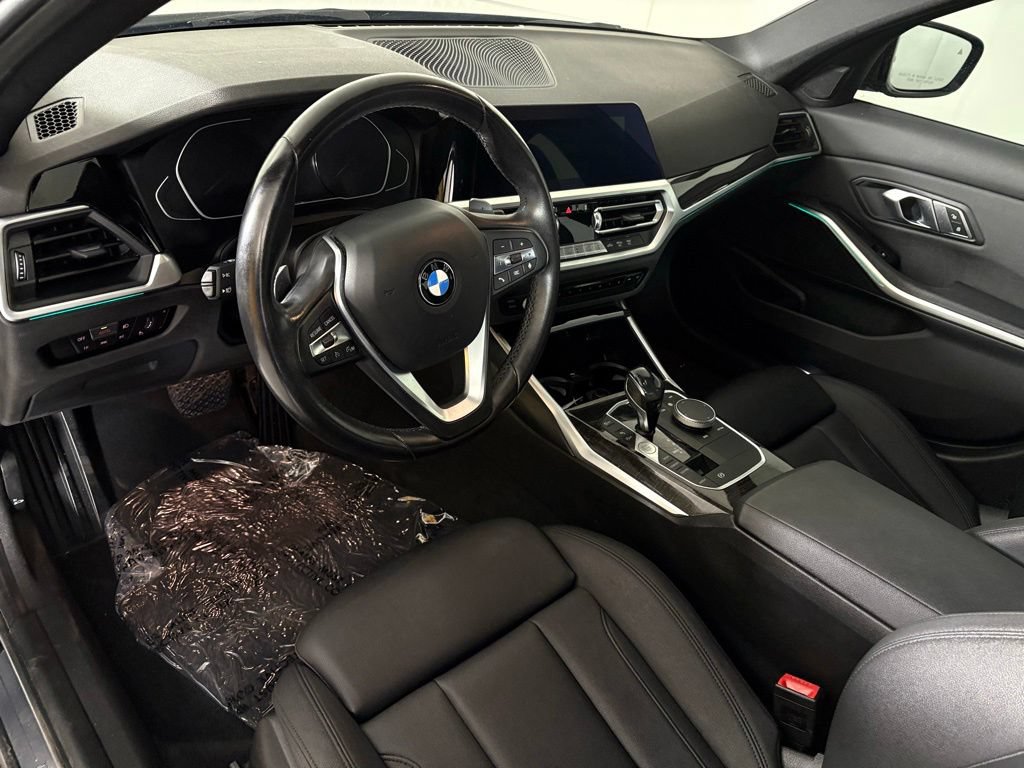 Used 2021 BMW 330i Sedan w/ Convenience Package RWD image 17