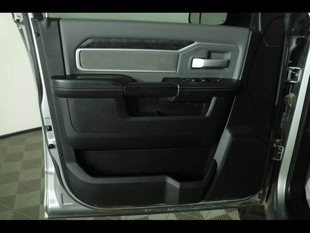 Used 2022 RAM 3500 Big Horn w/ Level C Equiment Group image 20