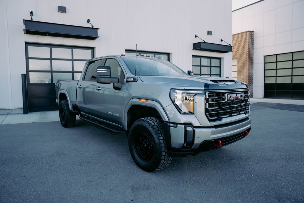 Used 2024 GMC Sierra 3500 AT4 w/ Technology Package AWD/4WD image 9