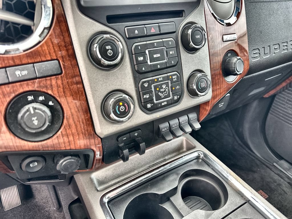 Used 2015 Ford F250 King Ranch w/ FX4 Off-Road Package AWD/4WD image 27