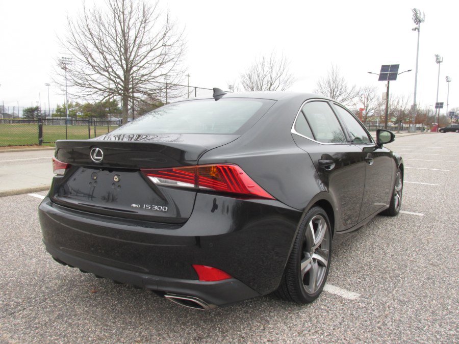 Used 2020 Lexus IS 300 AWD w/ Premium Package image 14