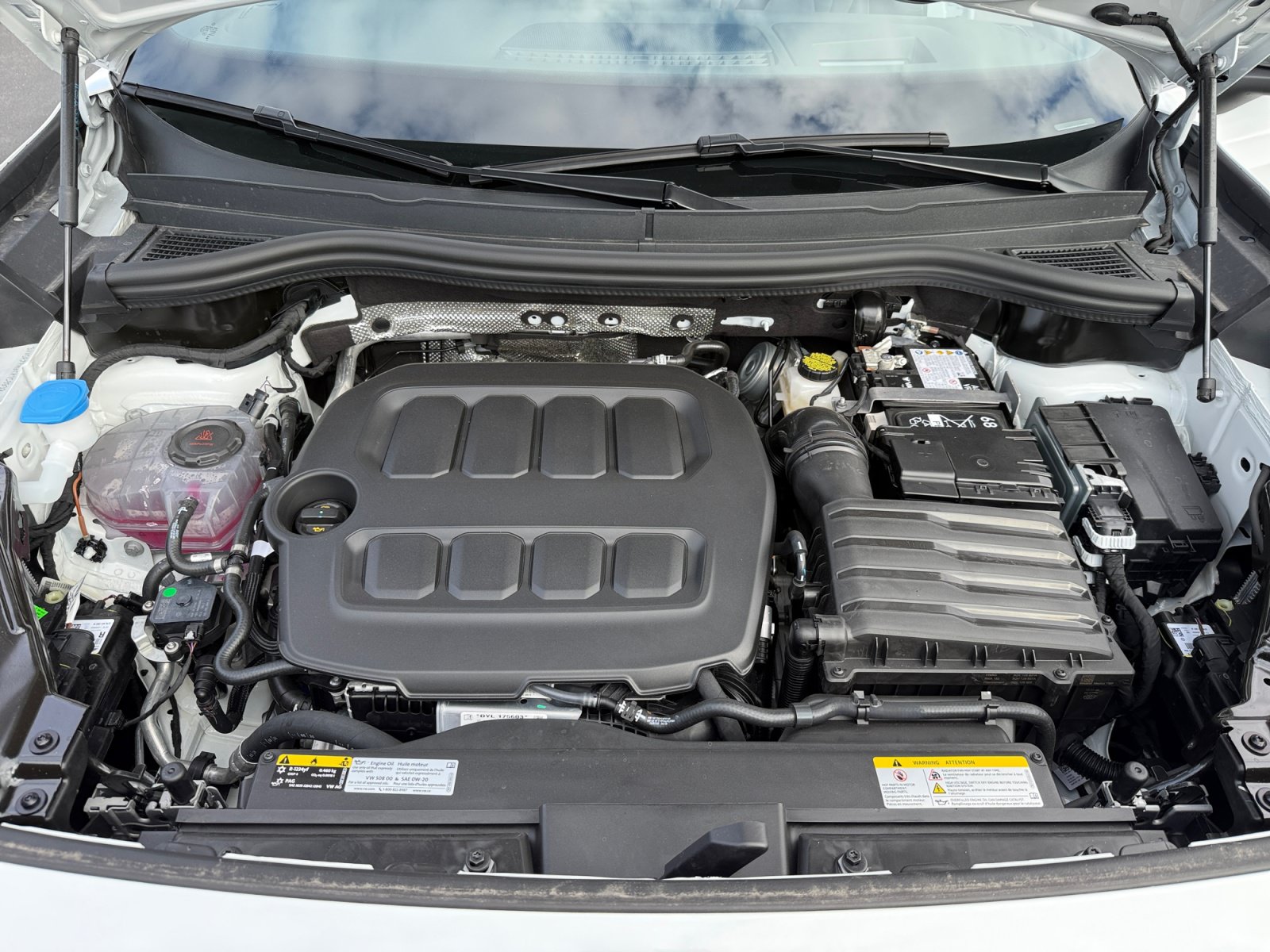 New 2026 Volkswagen Tiguan SE R-Line AWD/4WD image 20
