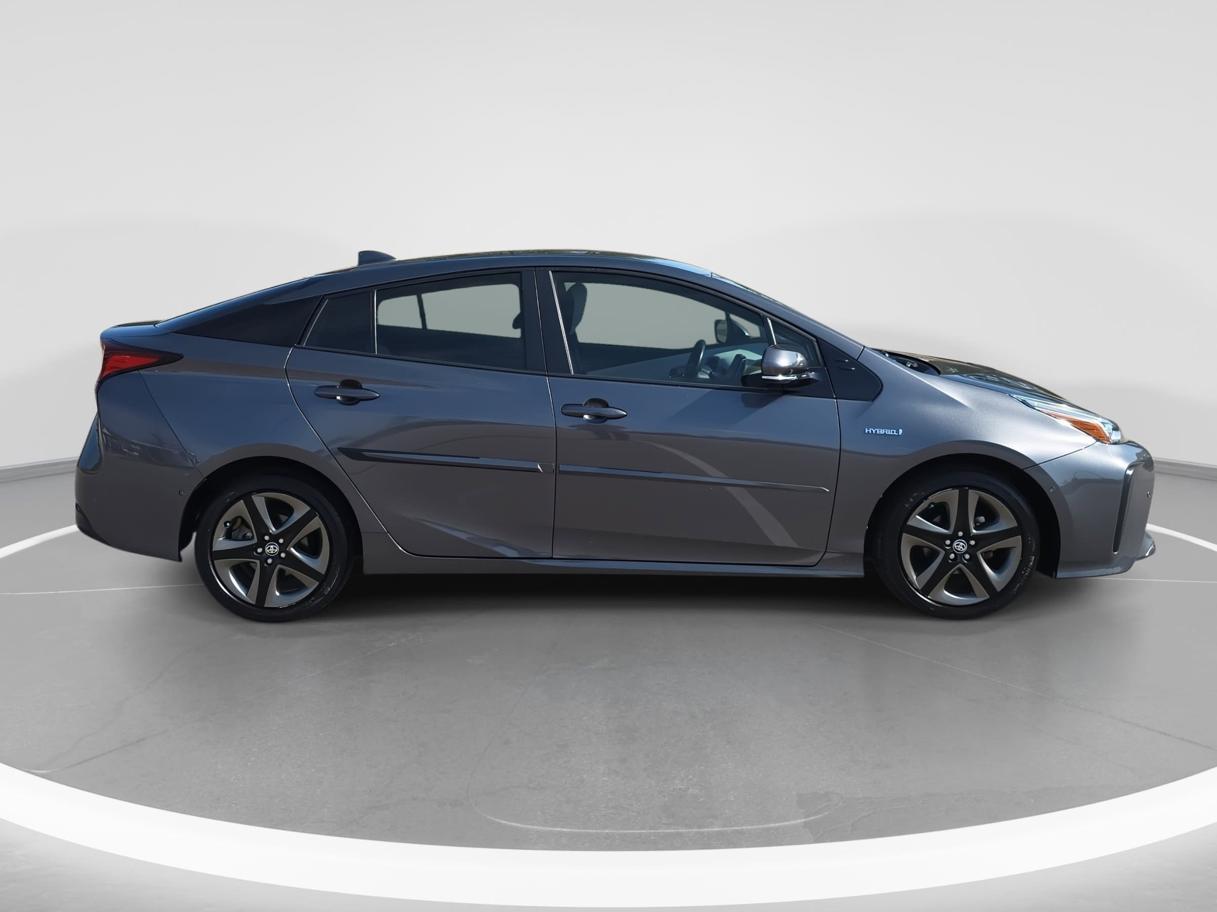 Used 2020 Toyota Prius Limited image 4