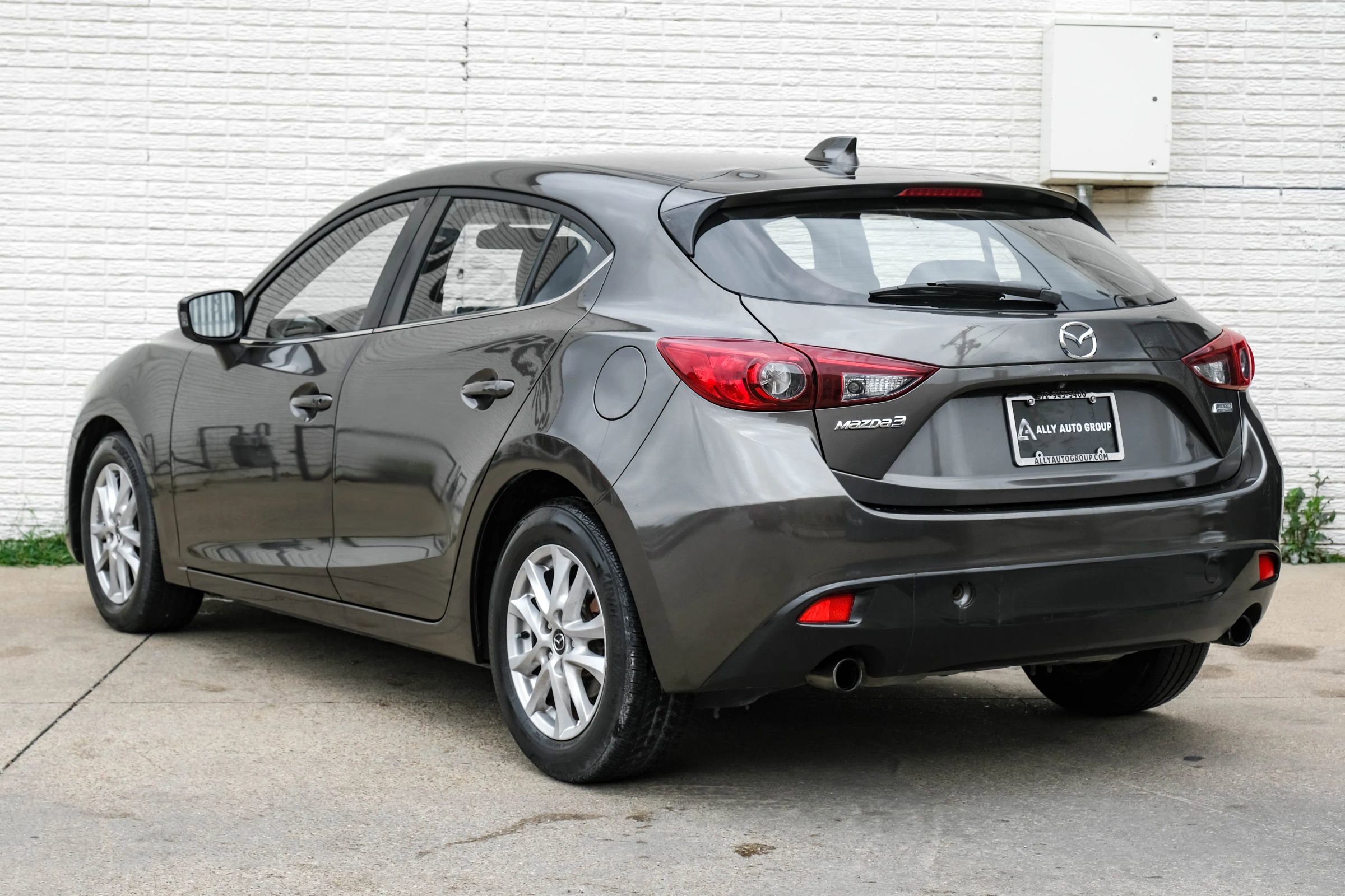 Used 2014 MAZDA MAZDA3 i Grand Touring FWD image 10
