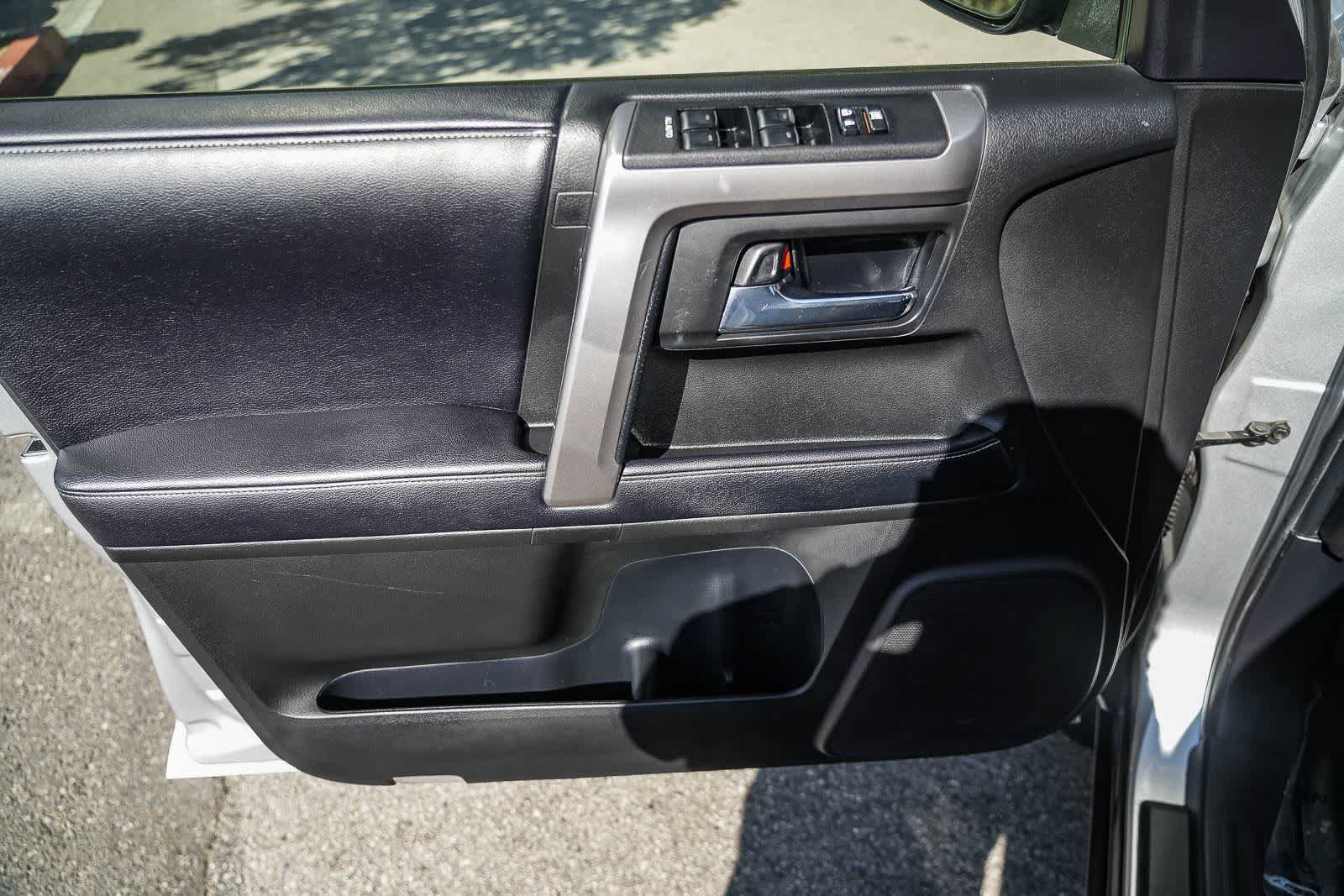 Used 2018 Toyota 4Runner SR5 RWD image 19