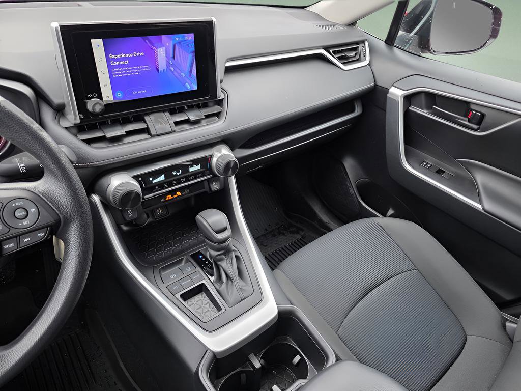 Used 2024 Toyota RAV4 LE image 27