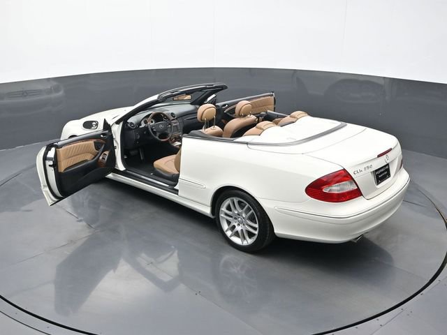 Used 2009 Mercedes-Benz CLK 350 Cabriolet image 24