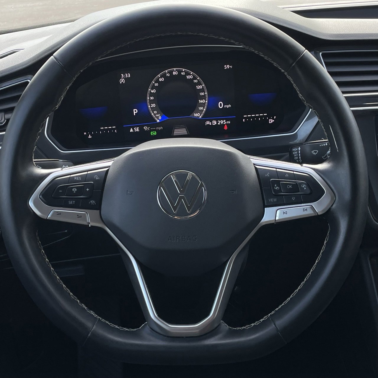 Used 2024 Volkswagen Tiguan SE image 12