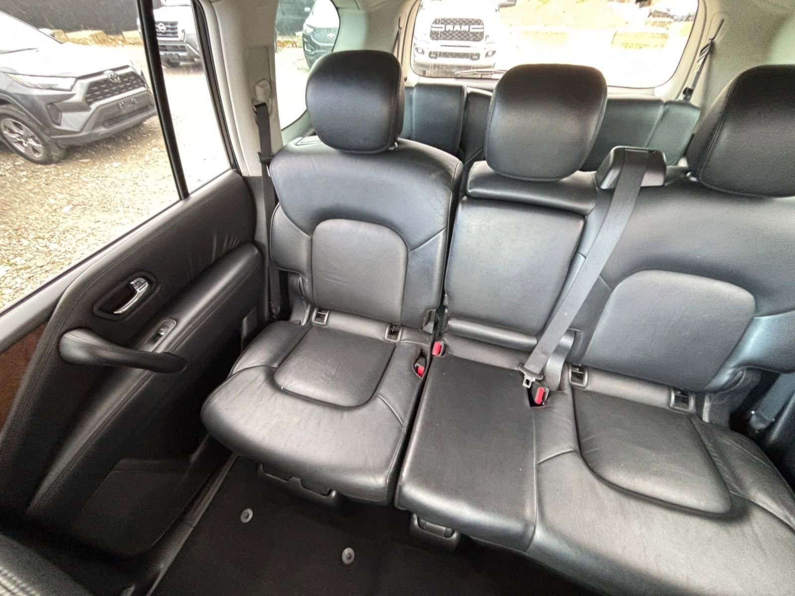 Used 2023 Nissan Armada SL image 41