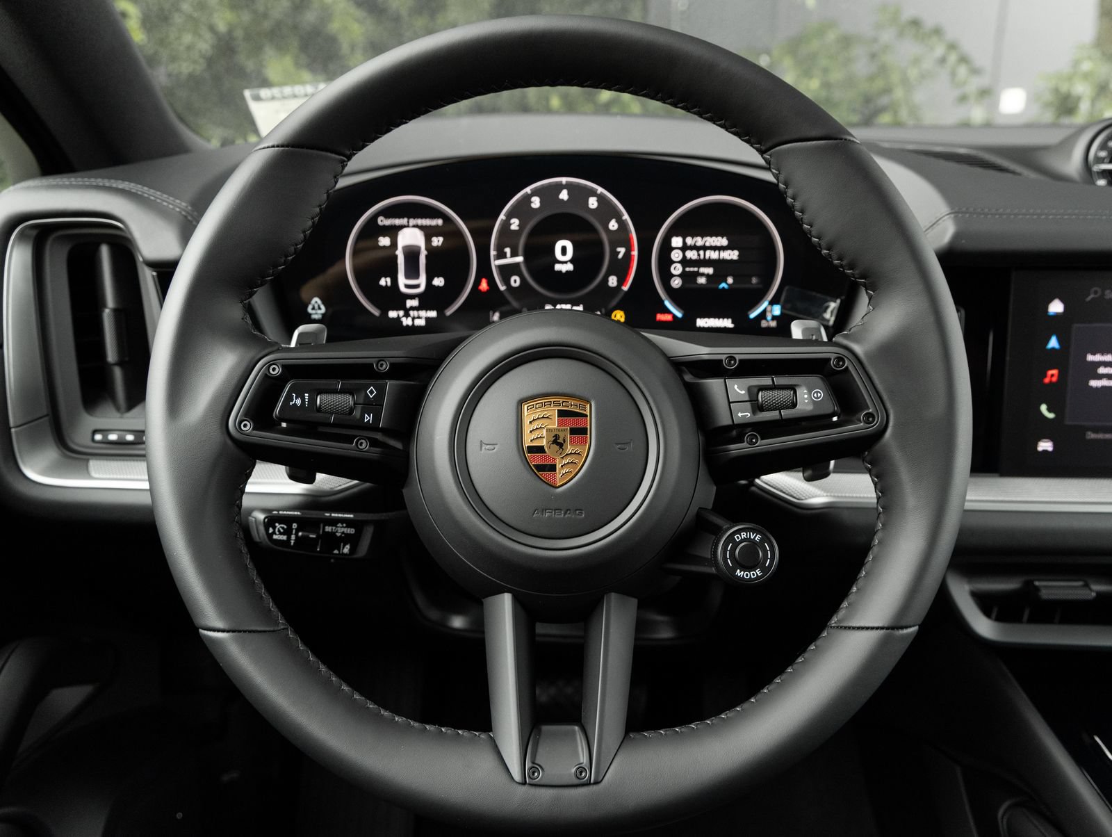 New 2026 Porsche Cayenne Coupe AWD/4WD image 13