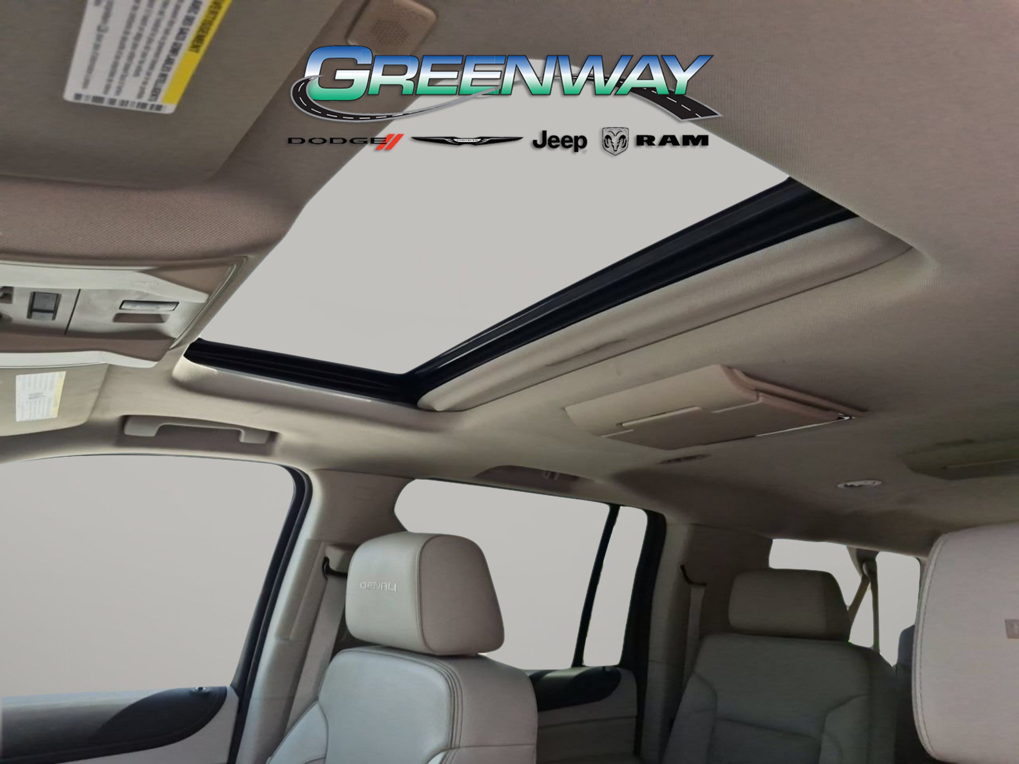 Used 2019 GMC Yukon XL Denali w/ Denali Ultimate Package RWD image 17