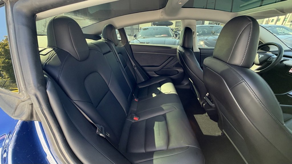 Used 2020 Tesla Model 3 Standard Range image 20
