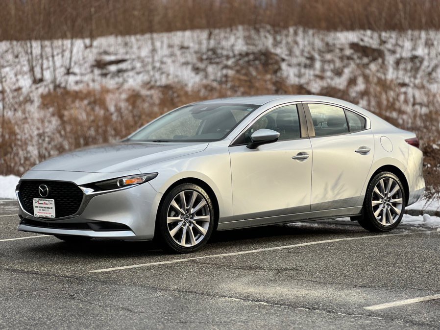 Used 2020 MAZDA MAZDA3 Sedan w/ Select Package image 4