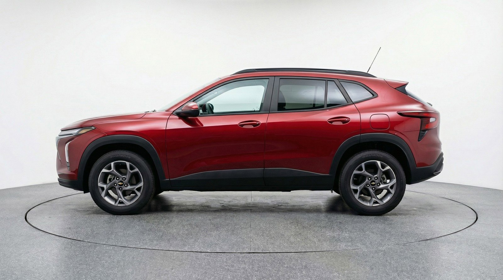 Used 2025 Chevrolet Trax LT image 5